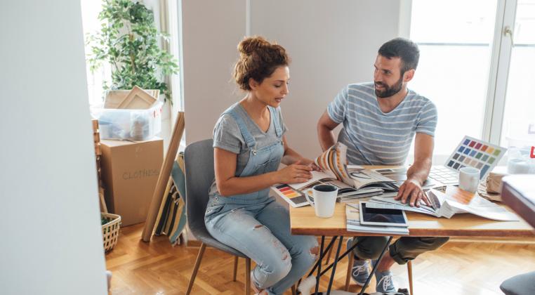 Cómo decorar tu vivienda nueva con poco presupuesto