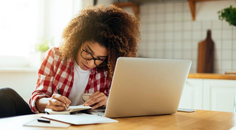 Colombianos en el exterior: Gastos extra al comprar vivienda