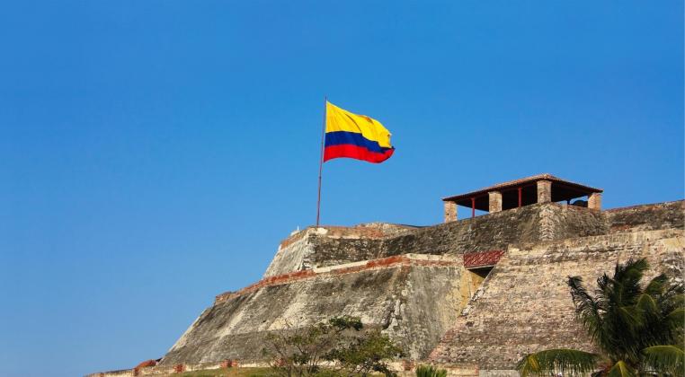 Si eres colombiano en el exterior y estás pensando comprar casa en tu tierra: esto podrá interesarte